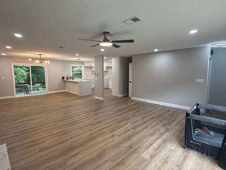 212 Pawnee Dr #1 — Photo 15