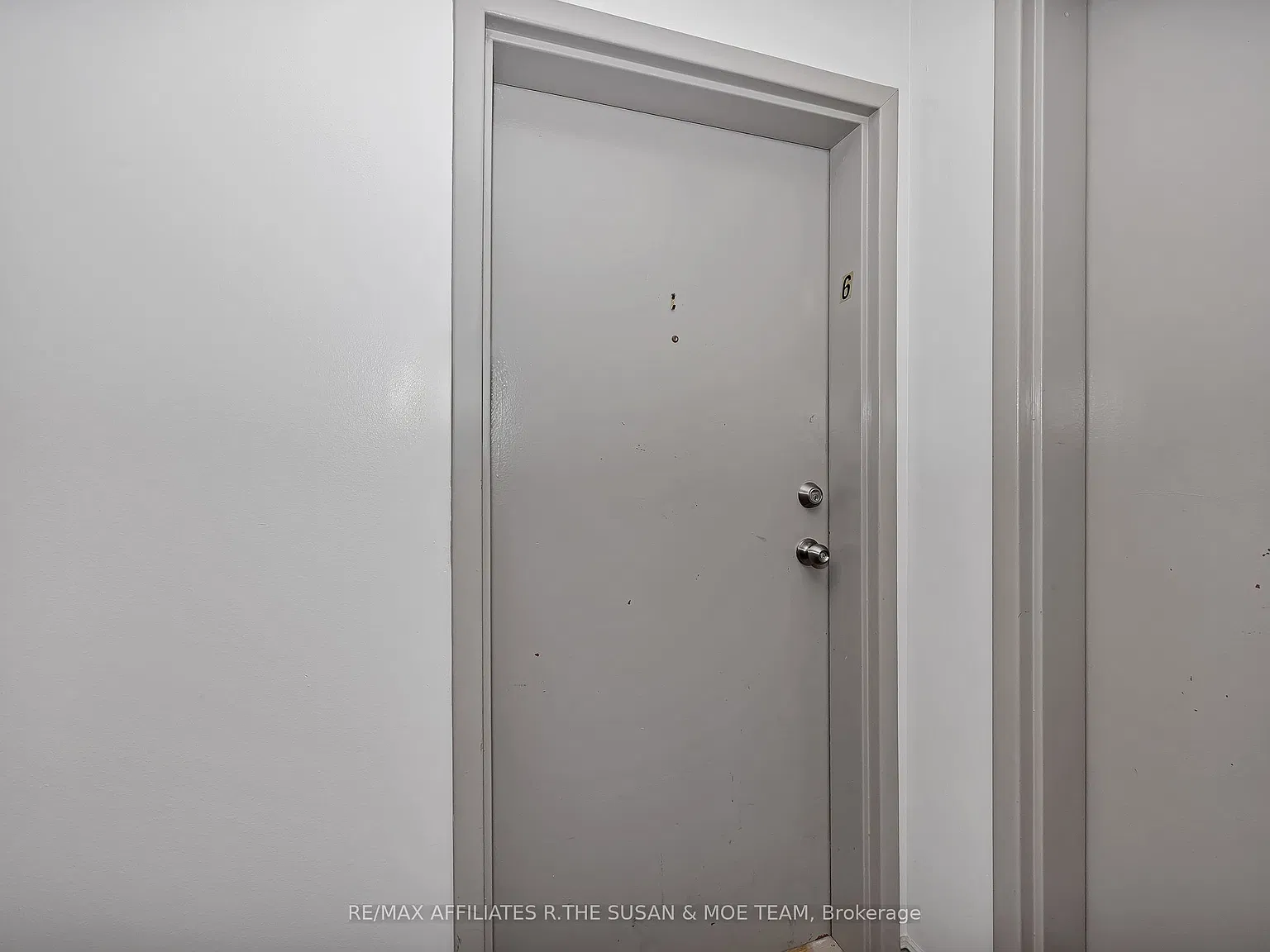 2 bed, $2,300 — Photo 2