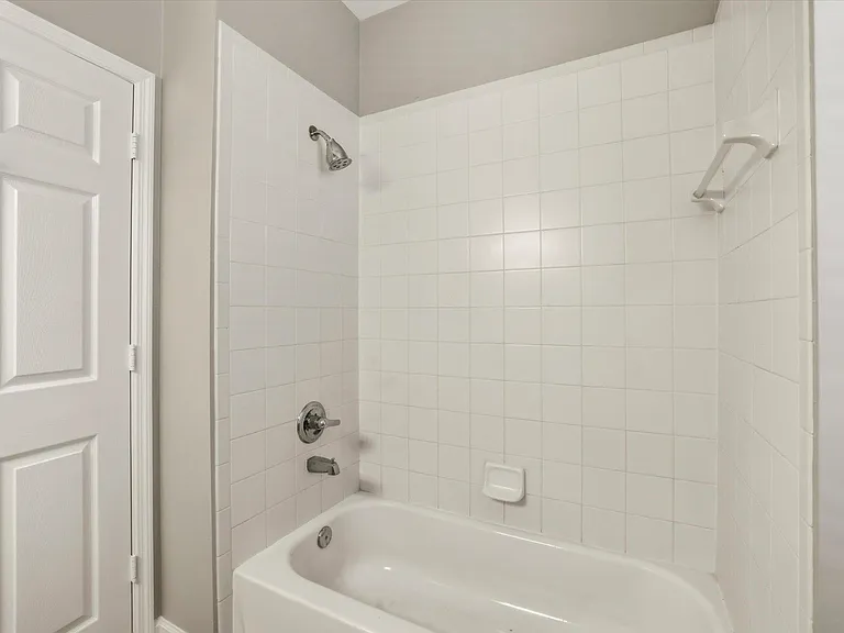 3316 Calumet Dr — Photo 36