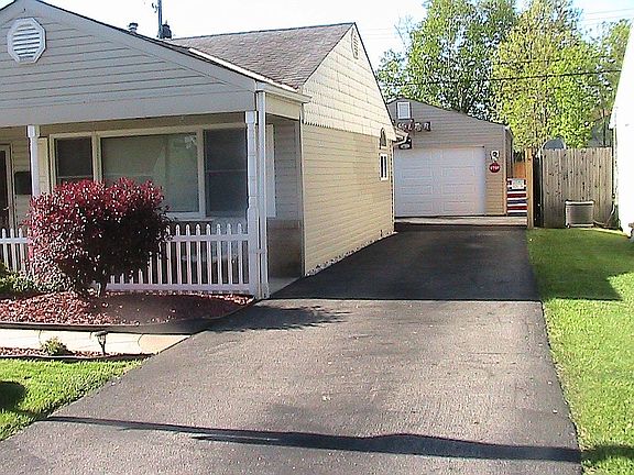 3rd image of 2959 Carol Ave