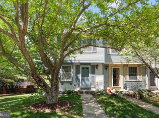 1668 Harvest Green Ct, Reston, VA 20194