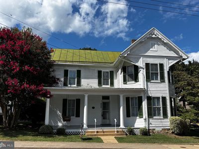 104 S High St, Edinburg, VA, 22824