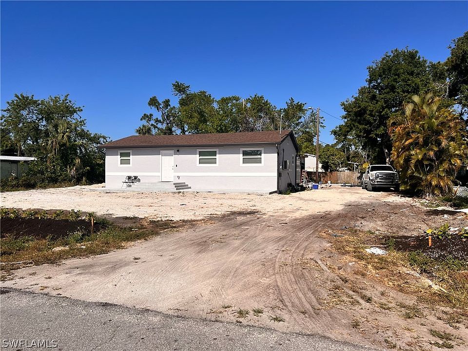 2nd image of 8405 Hart Dr