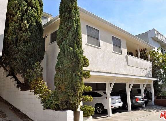 3rd image of 1614 S Beverly Glen Blvd