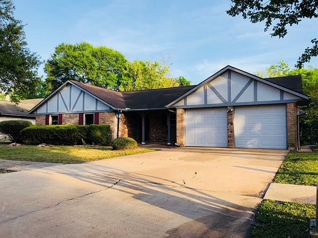 1st image of 5119 Shady Oaks Ln