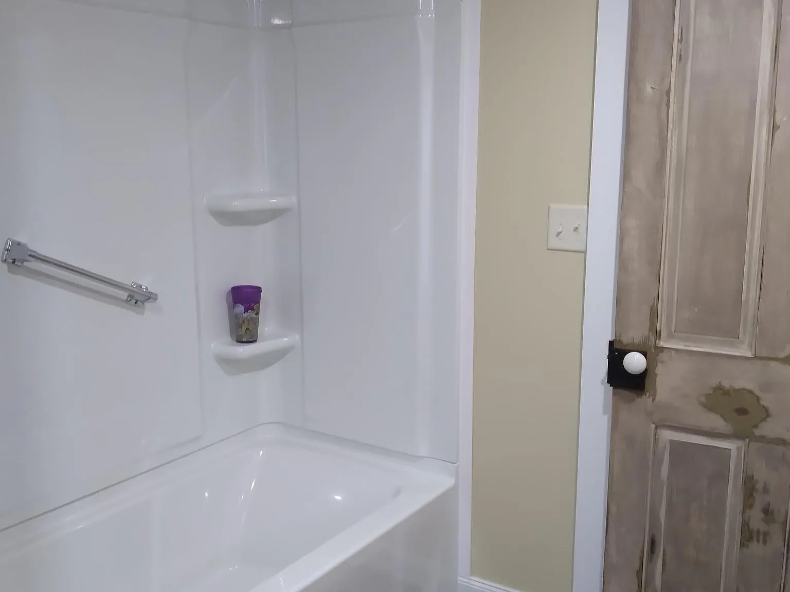 2 bed, 1200 sqft, $975 — Photo 1
