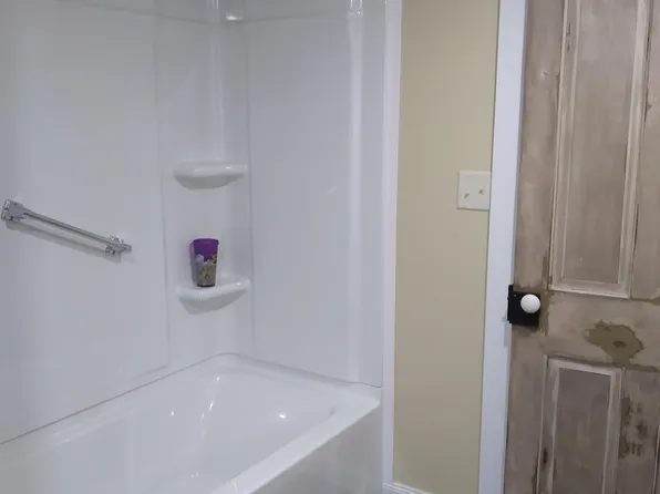 11 S Brown St #11, Mc Clure, PA 17841