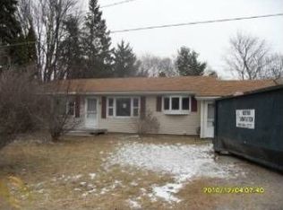 5610 Fowlerville Rd, Fowlerville, MI 48836