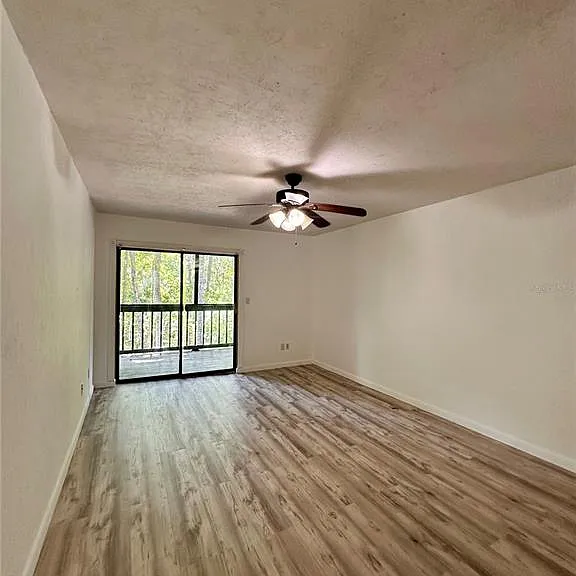 223 NW 34th St — Photo 14