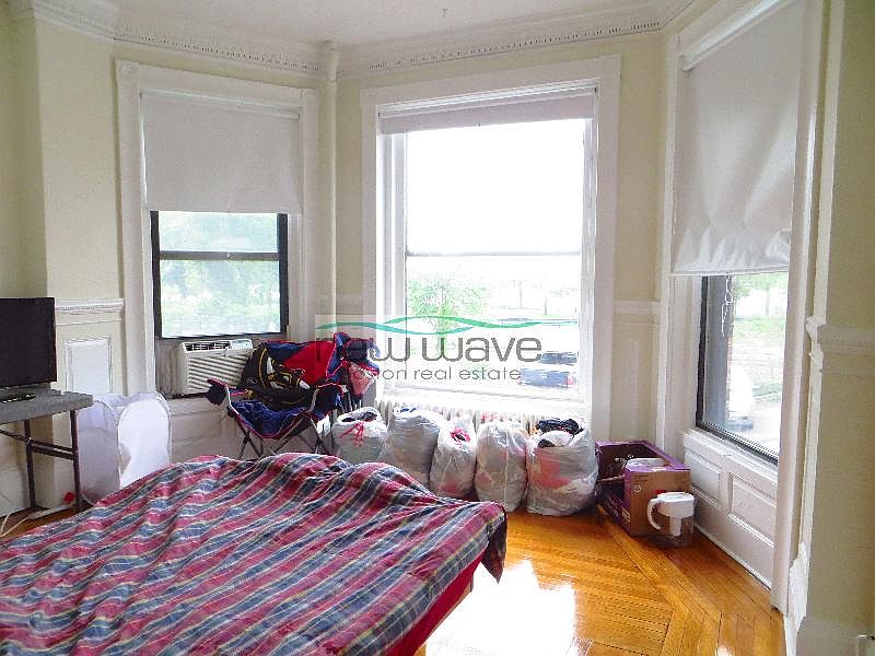 1st image of 41 Bay State Rd #1