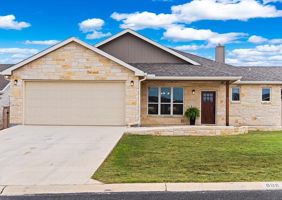 1st image of 808 Gray Oak Ct
