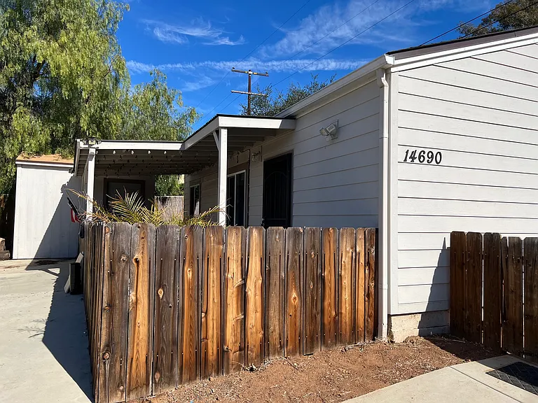 14690 Lazy Dog Way — Photo 2