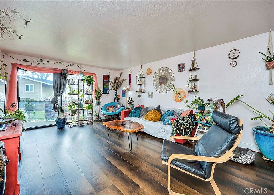 1st image of 10 Royale Ave APT 2