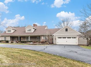 120 Winterberry Ln, Okemos, MI