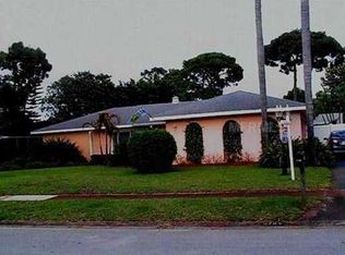 8703 Merrimoor Blvd, Seminole, FL 33777