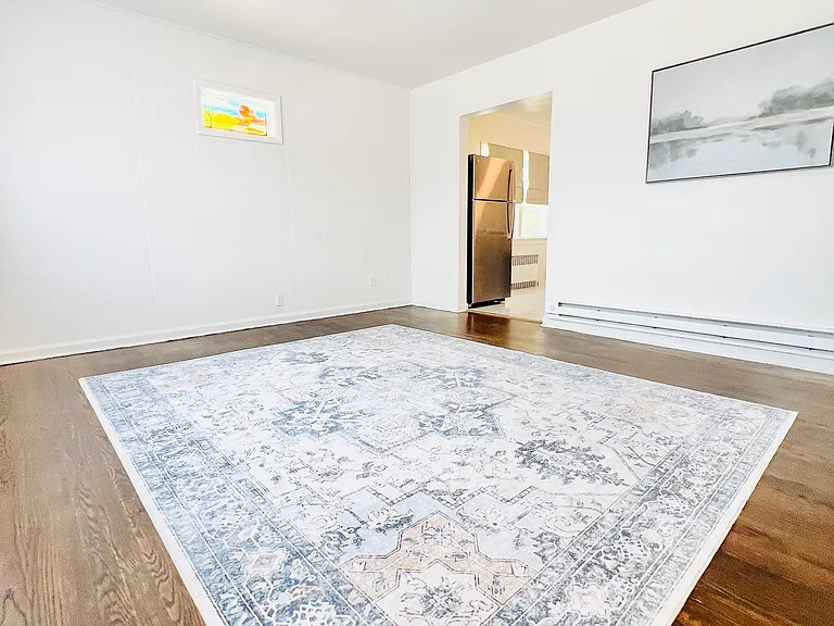 18 Pershing St — Photo 6