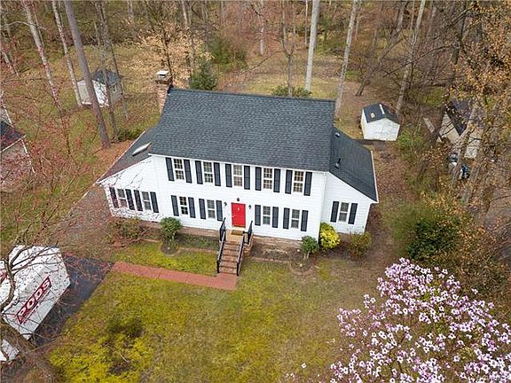 2nd image of 9606 Della Dr