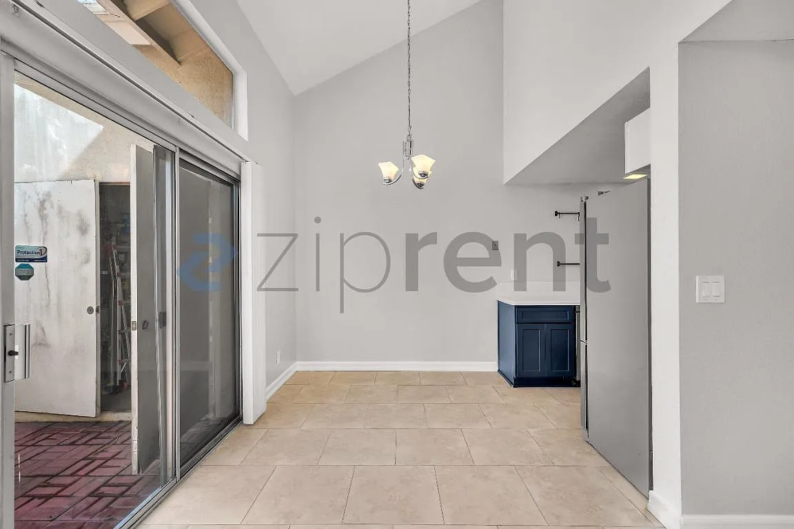 3 bed, 1224 sqft, $3,550 — Photo 4