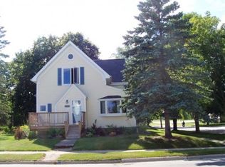 903 1st St, Kewaunee, WI 54216