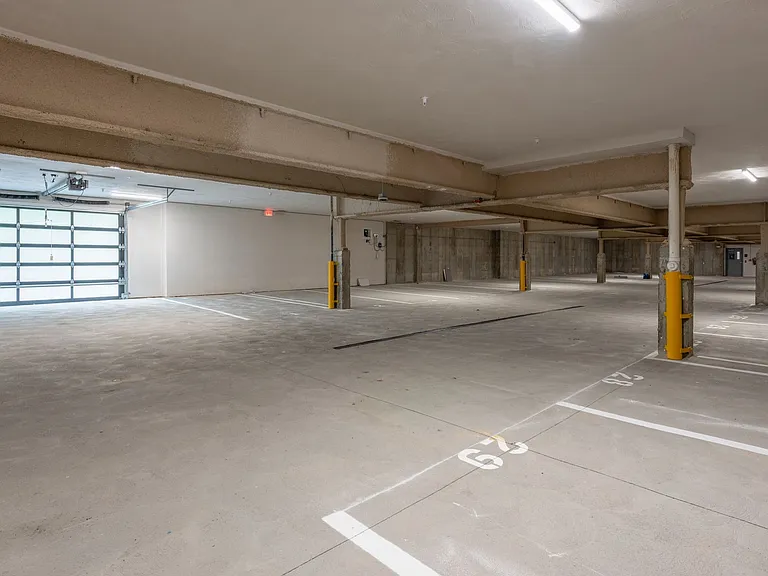 Truslow Residences — Photo 29