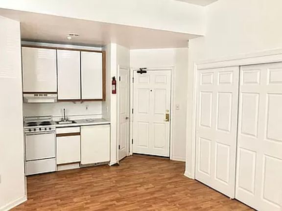 2nd image of 195 7th St APT 102