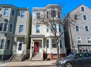 224 Lexington St #3, Boston, MA 02128