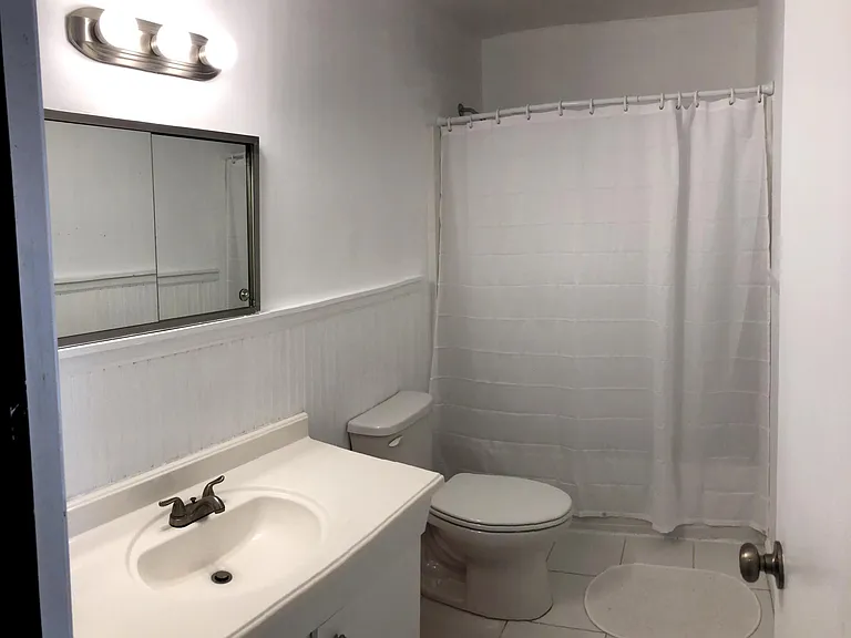 30 Phelps Ave — Photo 7