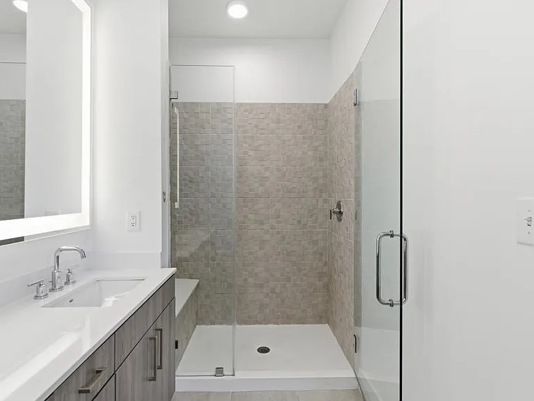 775 Juniper St #619 — Photo 24