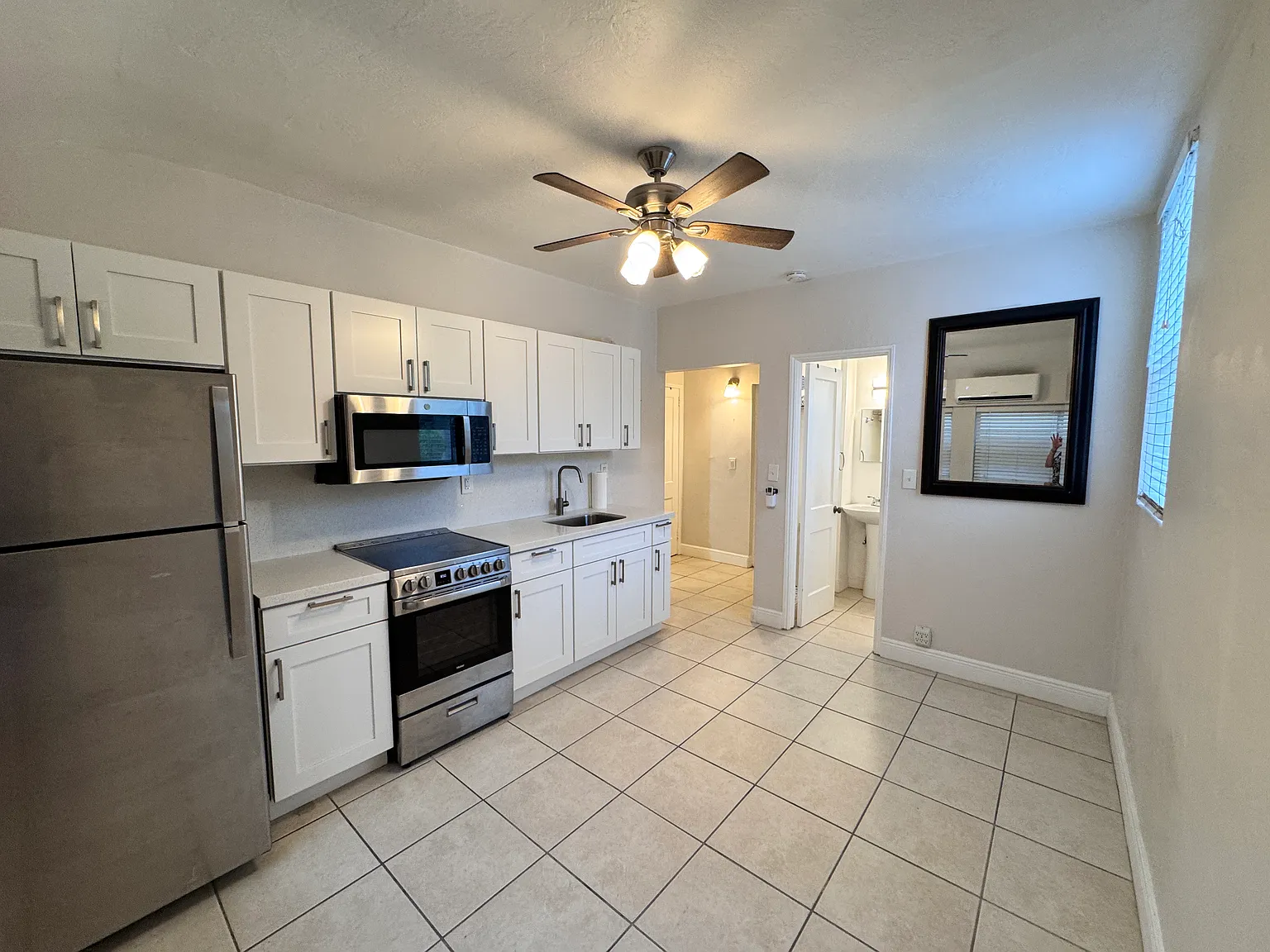1 bed, 500 sqft, $1,650 — Photo 3