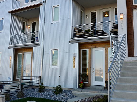 Main floor view of the Cancun with Roof Deck, Sky Terrace Collection.