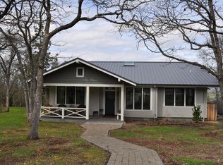 8015 Tenino Ter, Eagle Pt, OR 97524