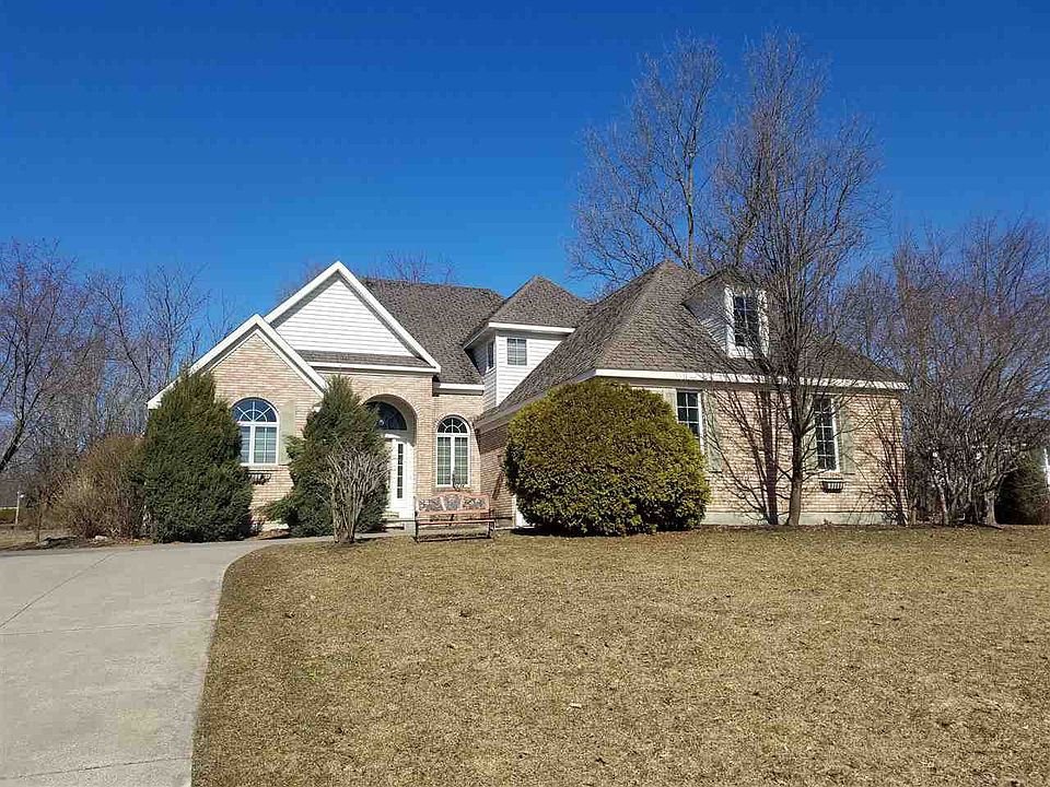 1st image of 5 Wellington Dr