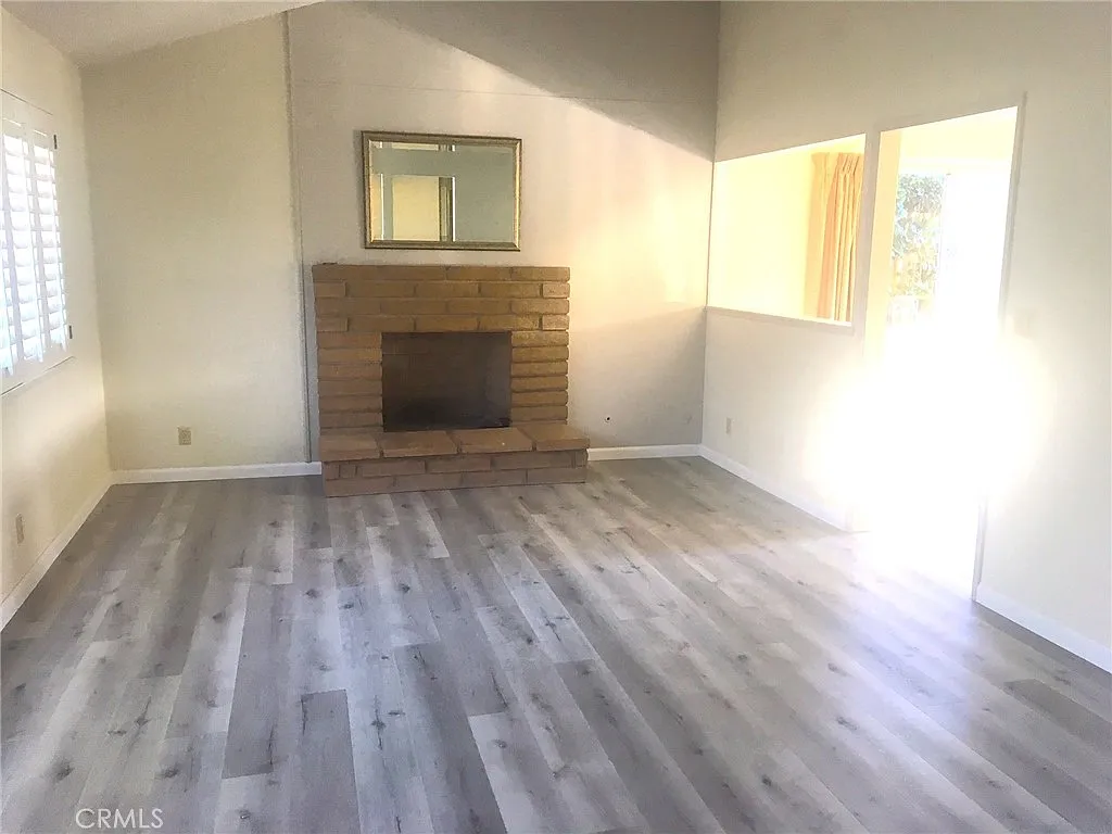 4 bed, 1700 sqft, $4,500 — Photo 2