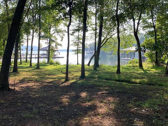 3rd image of 438 Lake Harbor Dr #51