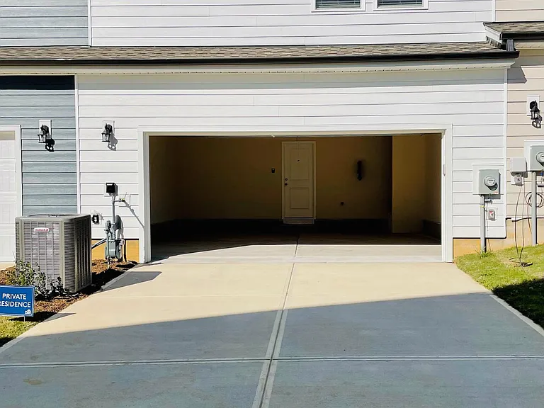 2402 Hedge Maple Dr — Photo 21