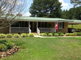 581 Reavesville Rd, Bowdon, GA 30108