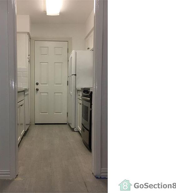 2nd image of 12888 Montfort Dr #E239