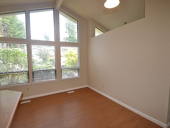 4th image of 5320 66th Avenue Ct W