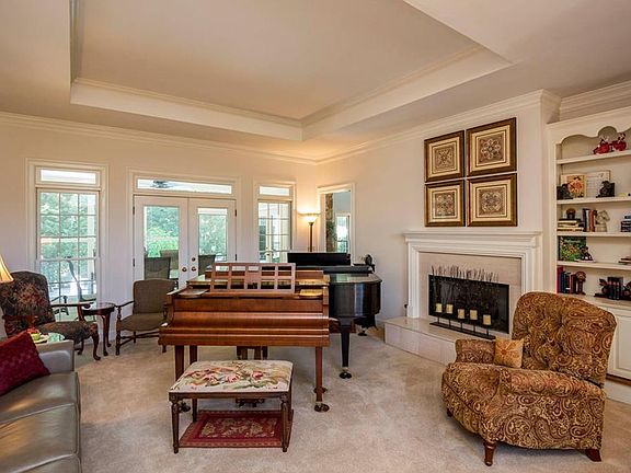 4th image of 3752 Alden Ct