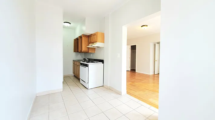 Rented by BRICK & GALO REALTY CORP | media 10