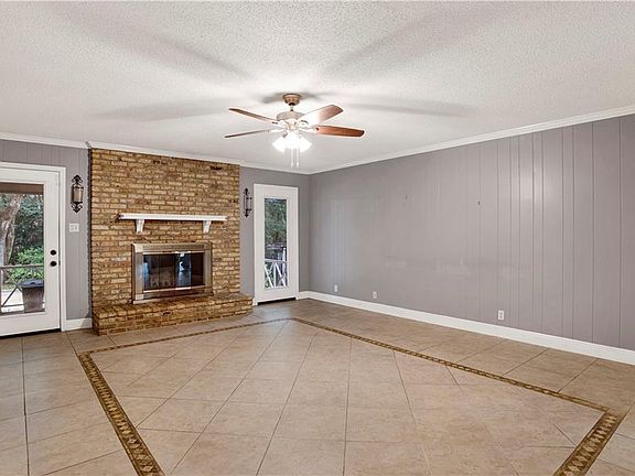 4th image of 5770 Chester Ct