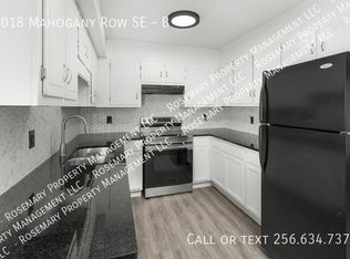 9018 Mahogany Row SE #B, Huntsville, AL 35802