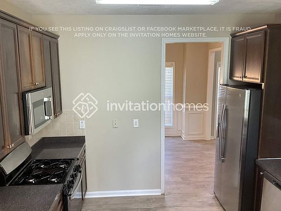 5th image of 5108 Redcoat Ln