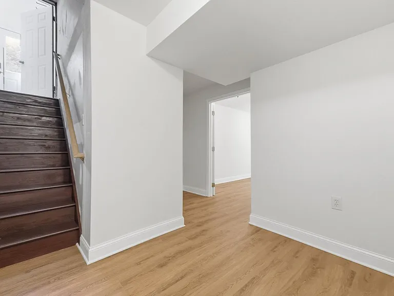17545 Hardy Rd — Photo 1