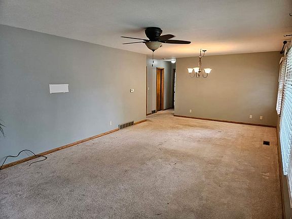 2nd image of 206 S Date St