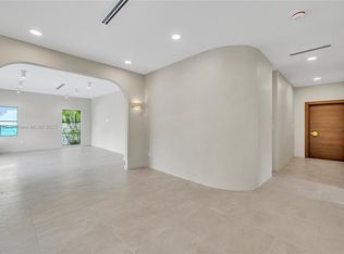 (Undisclosed Address), Miami Beach, FL 33141