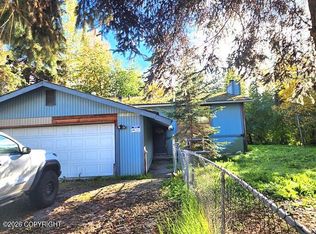 4619 Stanford Dr, Fairbanks, AK 99709