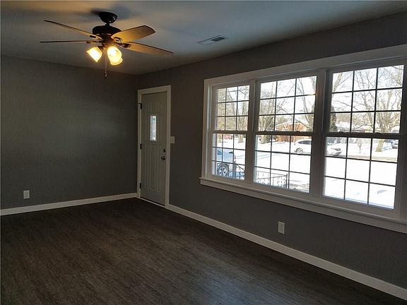 5th image of 8699 Willow Dr