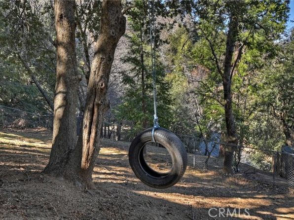 24310 Wabern Dr, Crestline, CA 92325