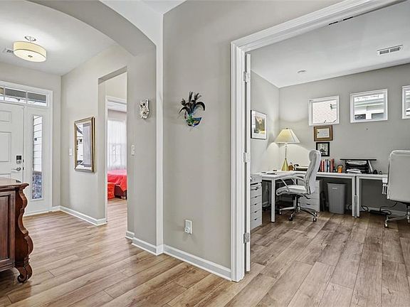 3rd image of 127 Laurel Farms Ln